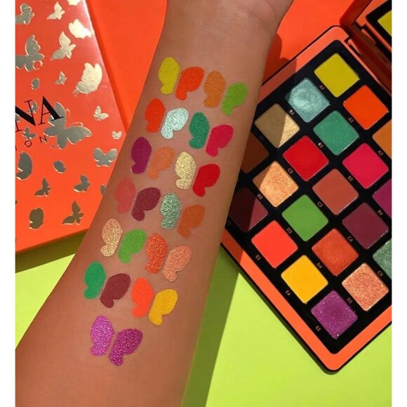 NIB Anastasia Beverly Hills Norvina Vol 3 PR Box Set Eyeshadow Palette & Primer - Picture 13 of 15